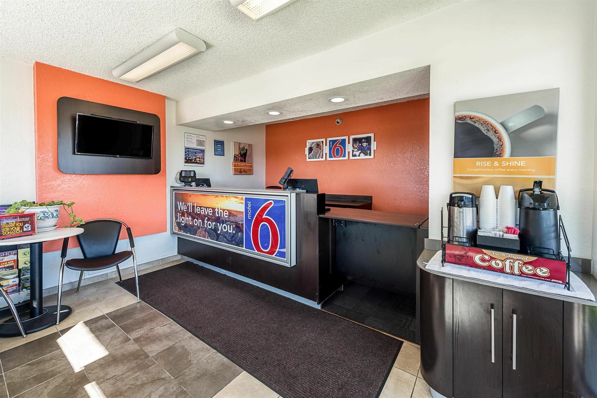 Motel 6-Sparks, Nv - Airport - سباركس المظهر الخارجي الصورة